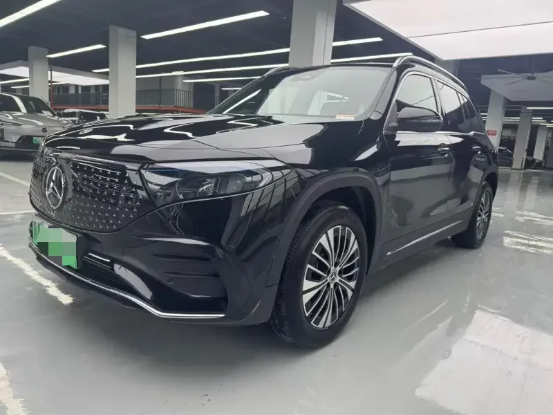 Mercedes-Benz EQB