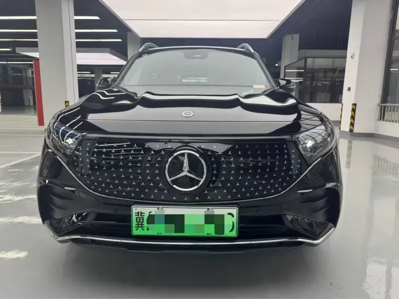 Mercedes-Benz EQB
