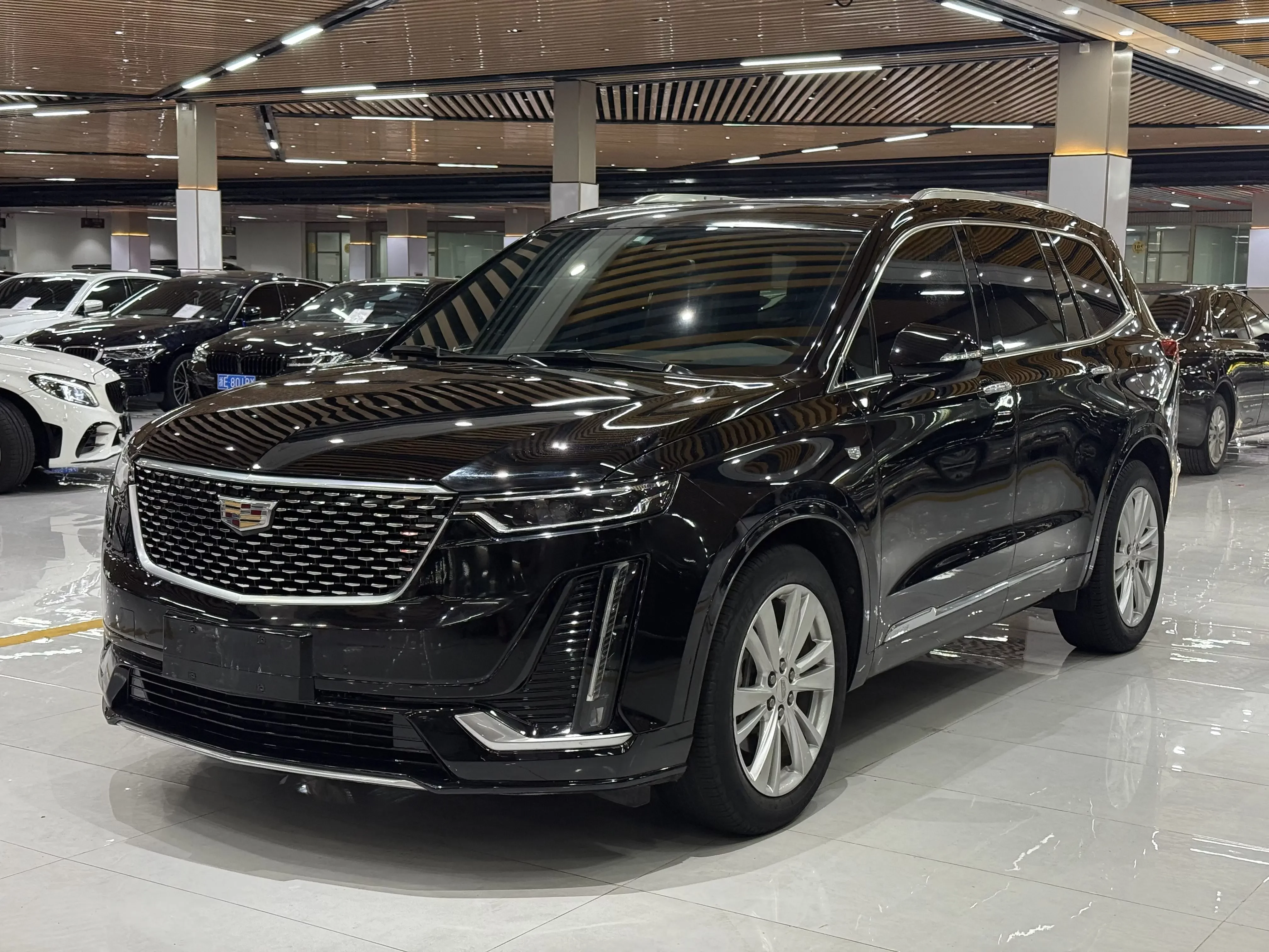 Cadillac XT6
