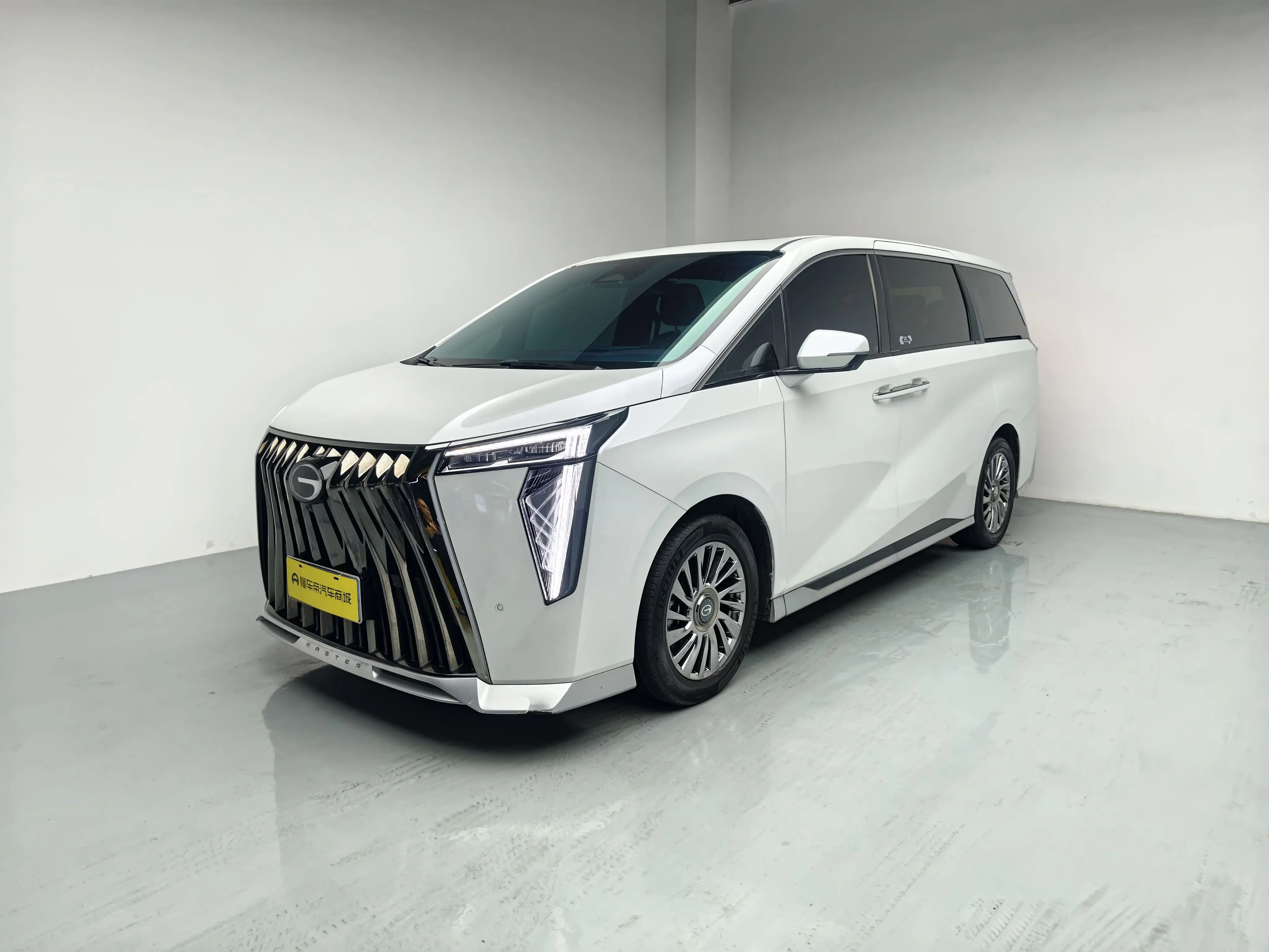GAC Trumpchi M8