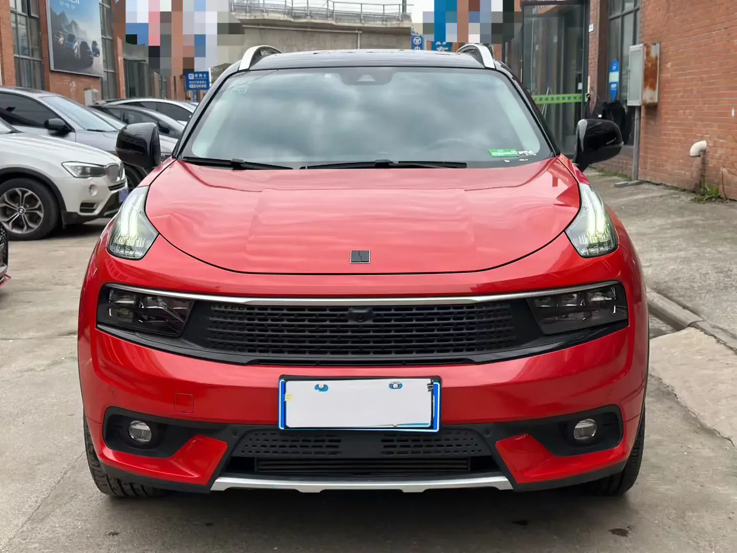 Lynk & Co 01