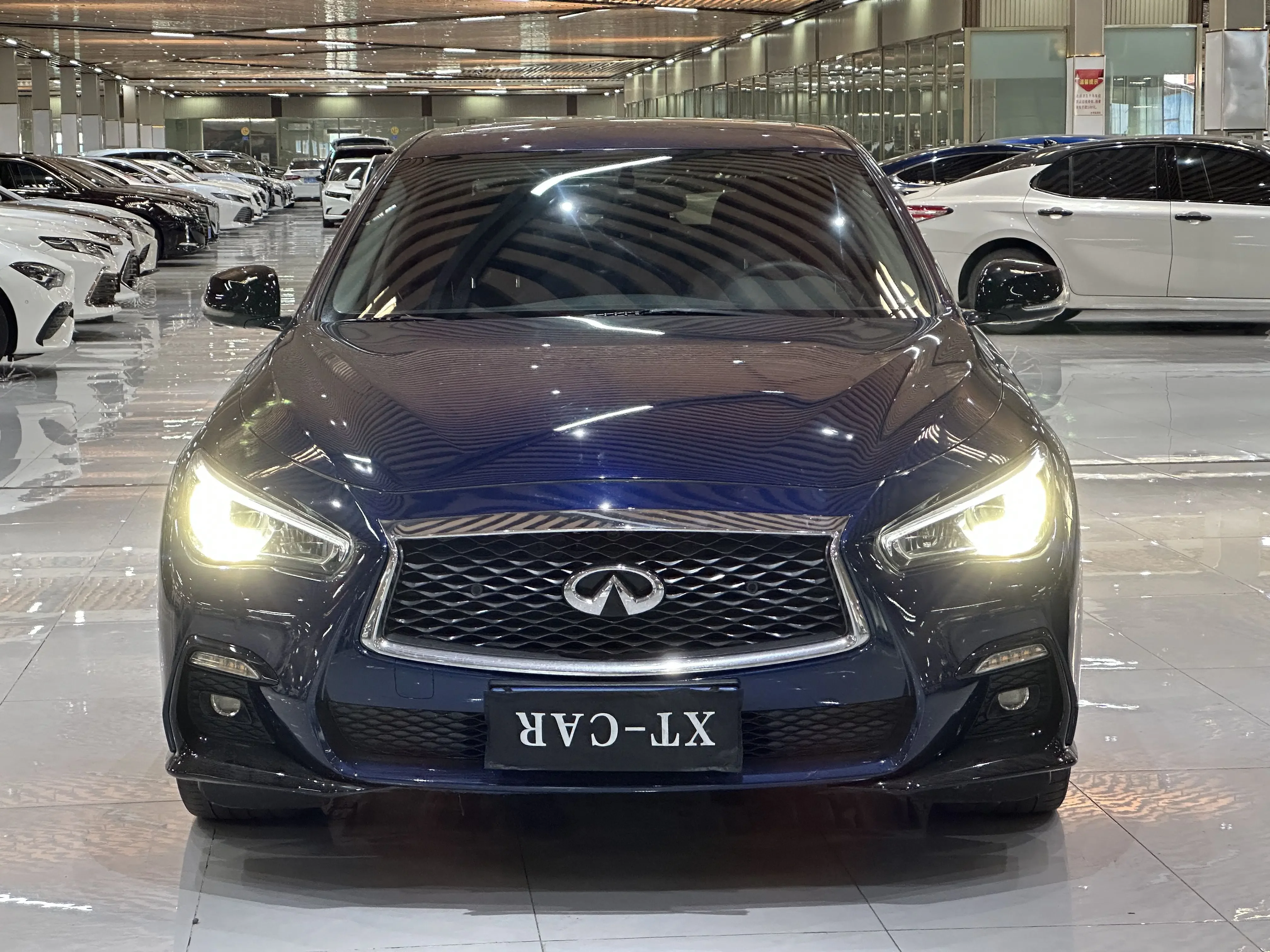 Infiniti Q50L