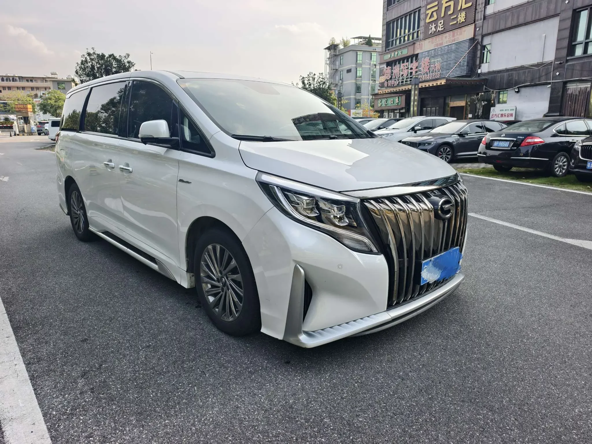 GAC Trumpchi M8
