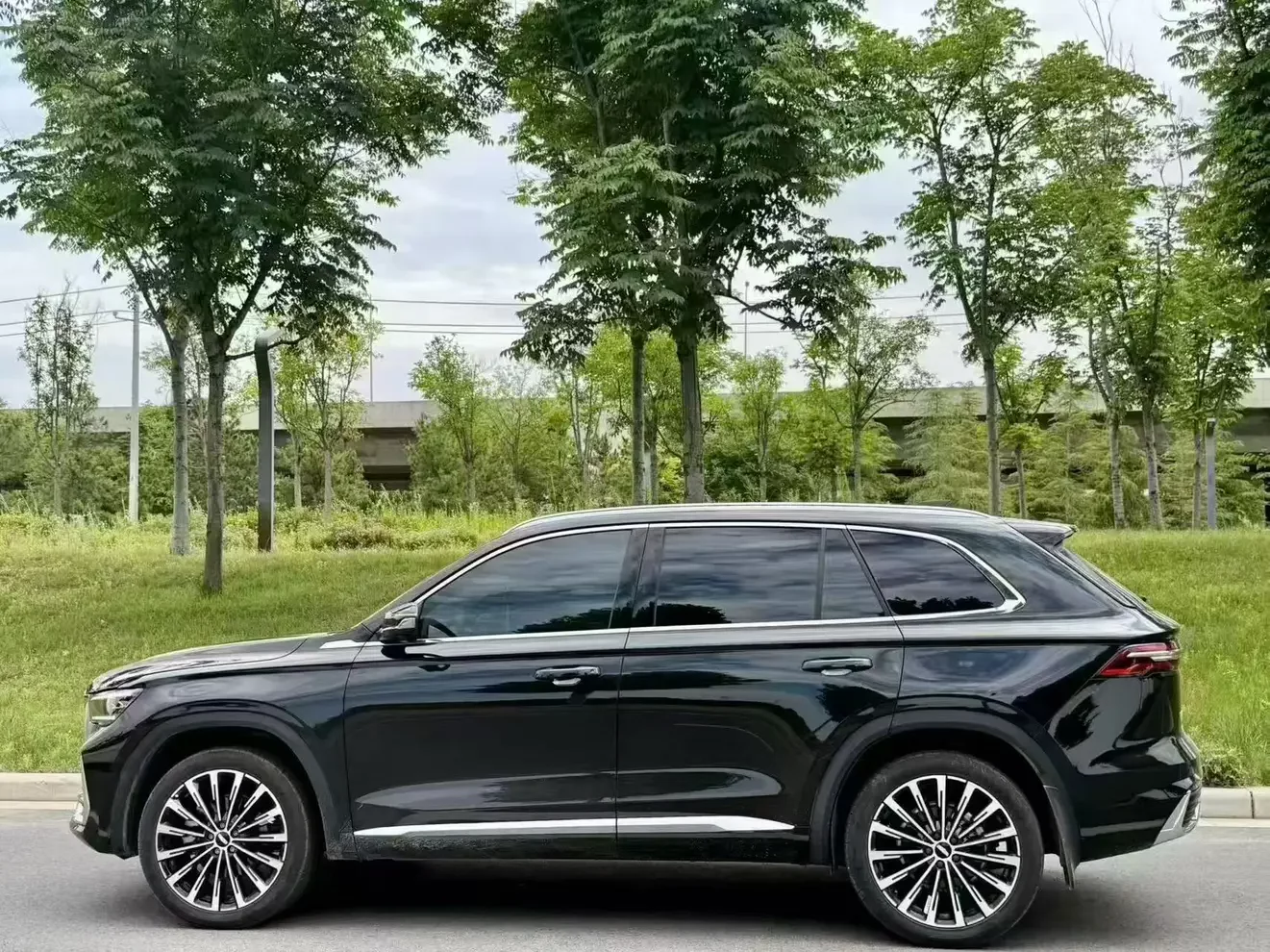 Geely Monjaro (Xingyue L)