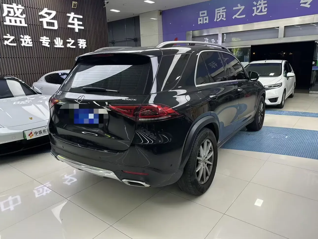 Mercedes-Benz GLE (Imported)