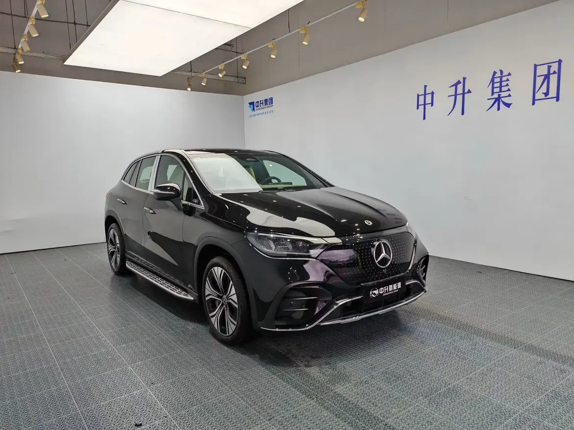 Mercedes-Benz EQE SUV
