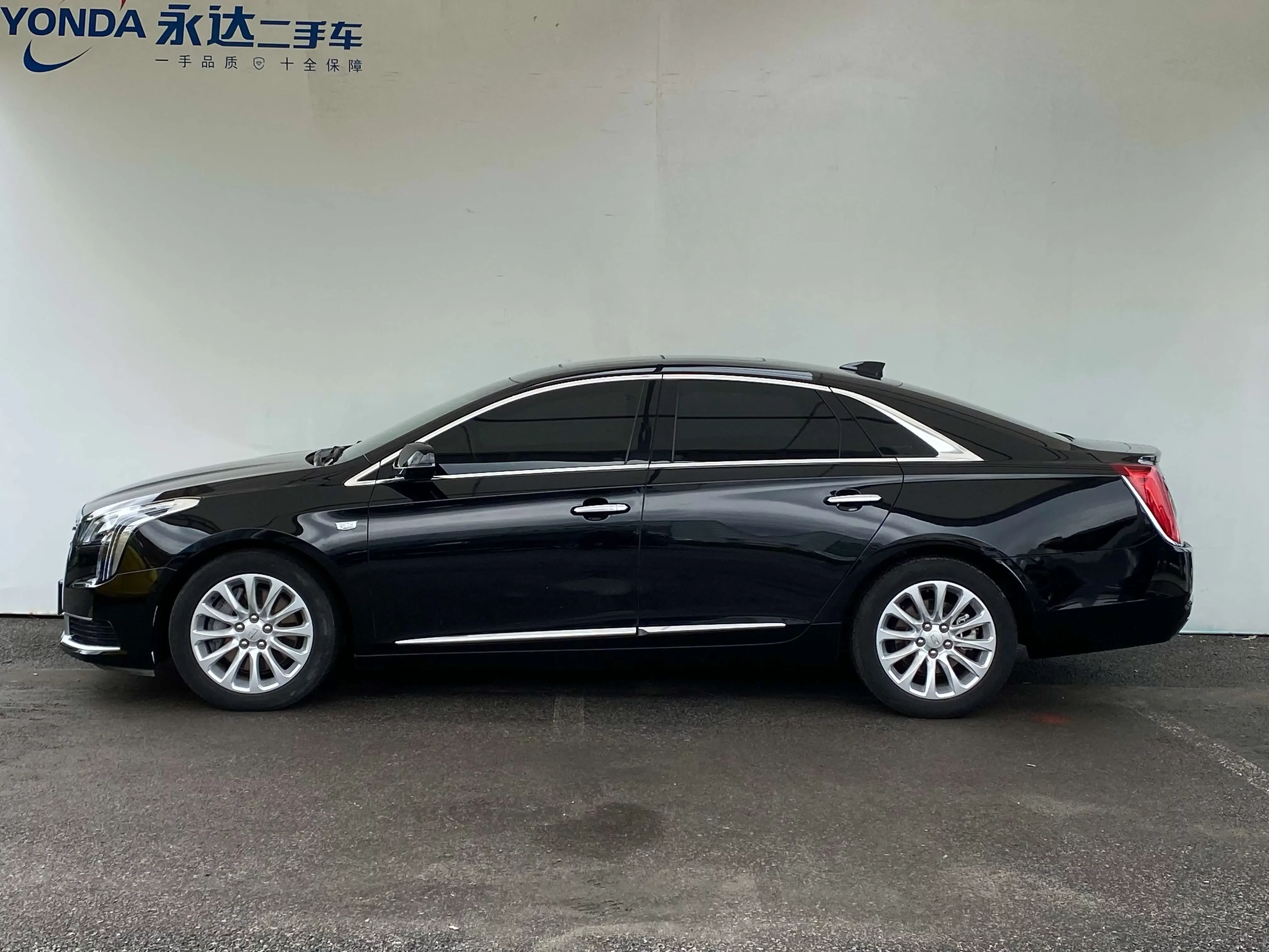 Cadillac XTS