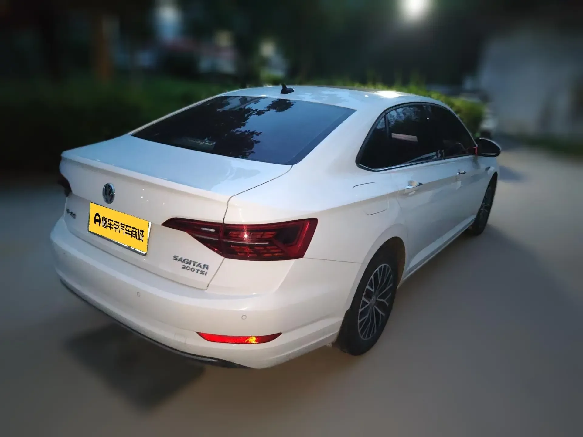 Volkswagen Sagitar