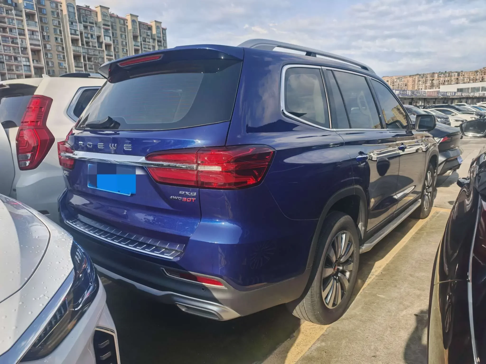 Roewe RX8