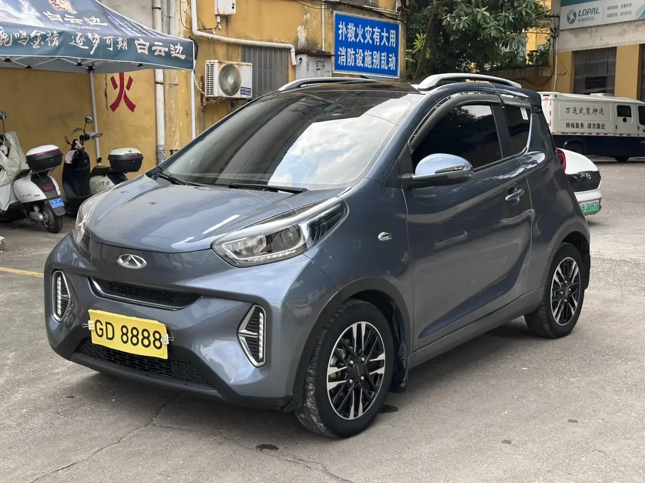 Chery QQ eQ1 (little ant)