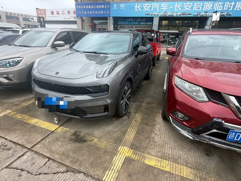Lynk & Co 05
