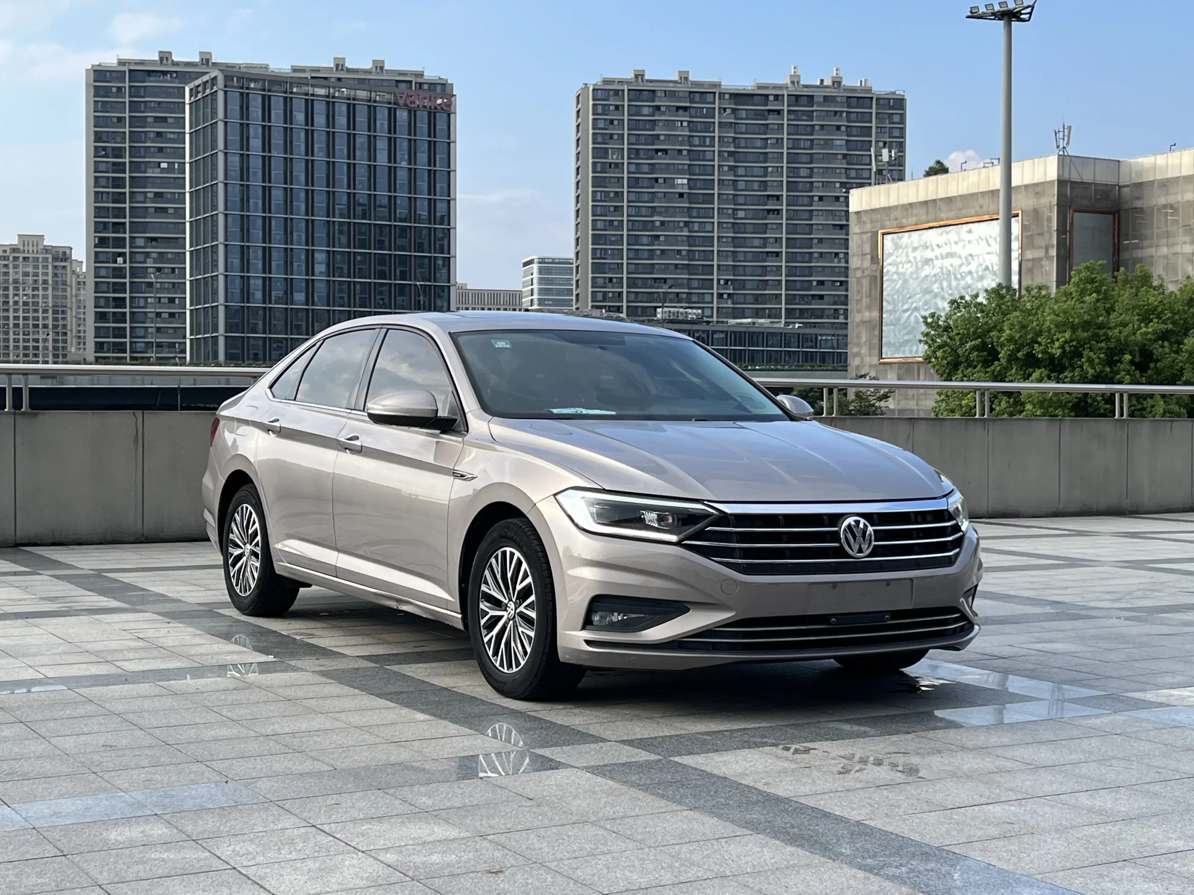 Volkswagen Sagitar