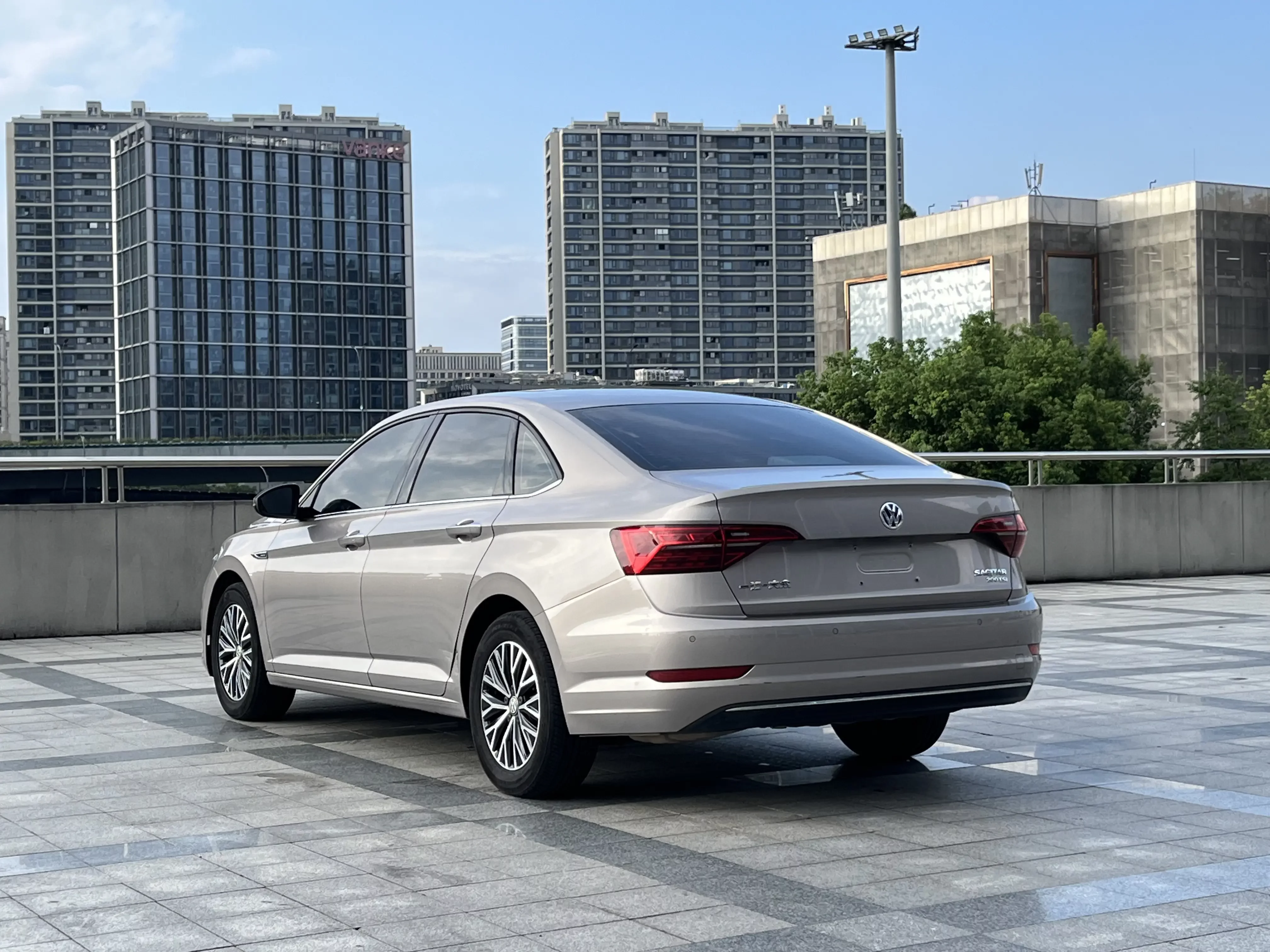 Volkswagen Sagitar