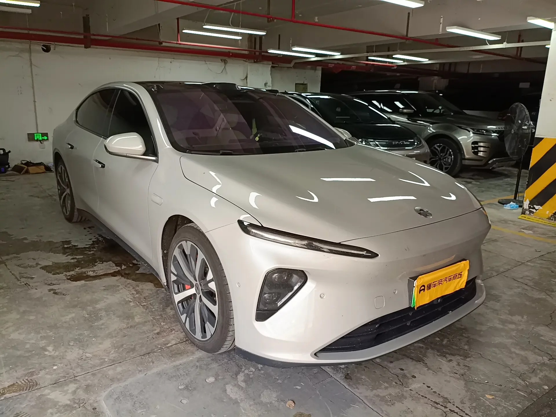 NIO ET7