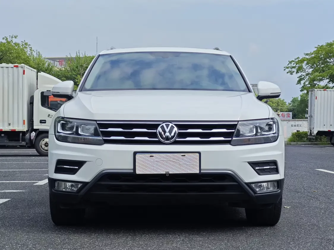 Volkswagen Tiguan L