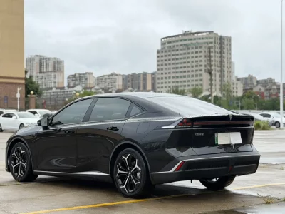 Deepal Dark blue SL03