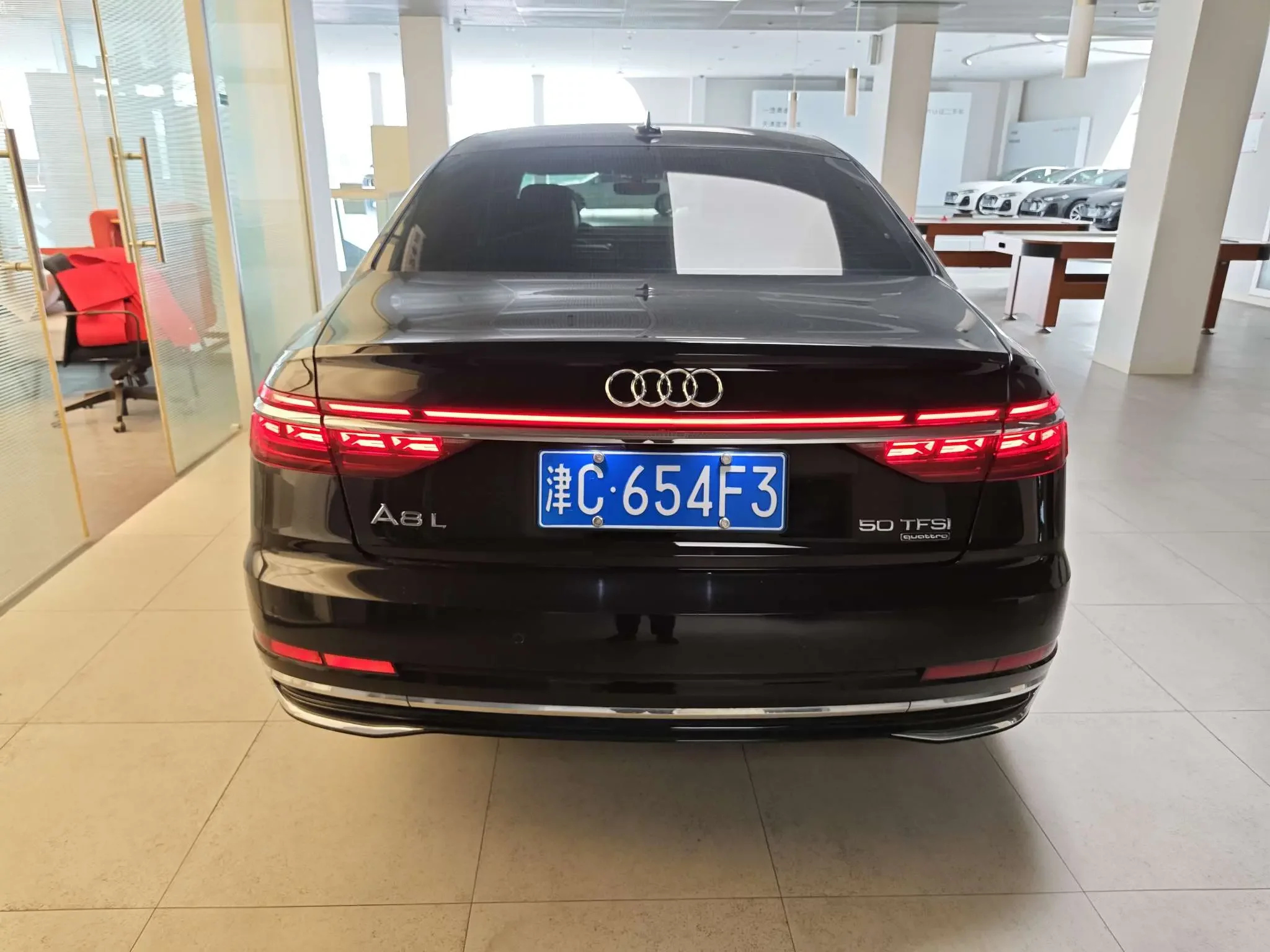 Audi A8