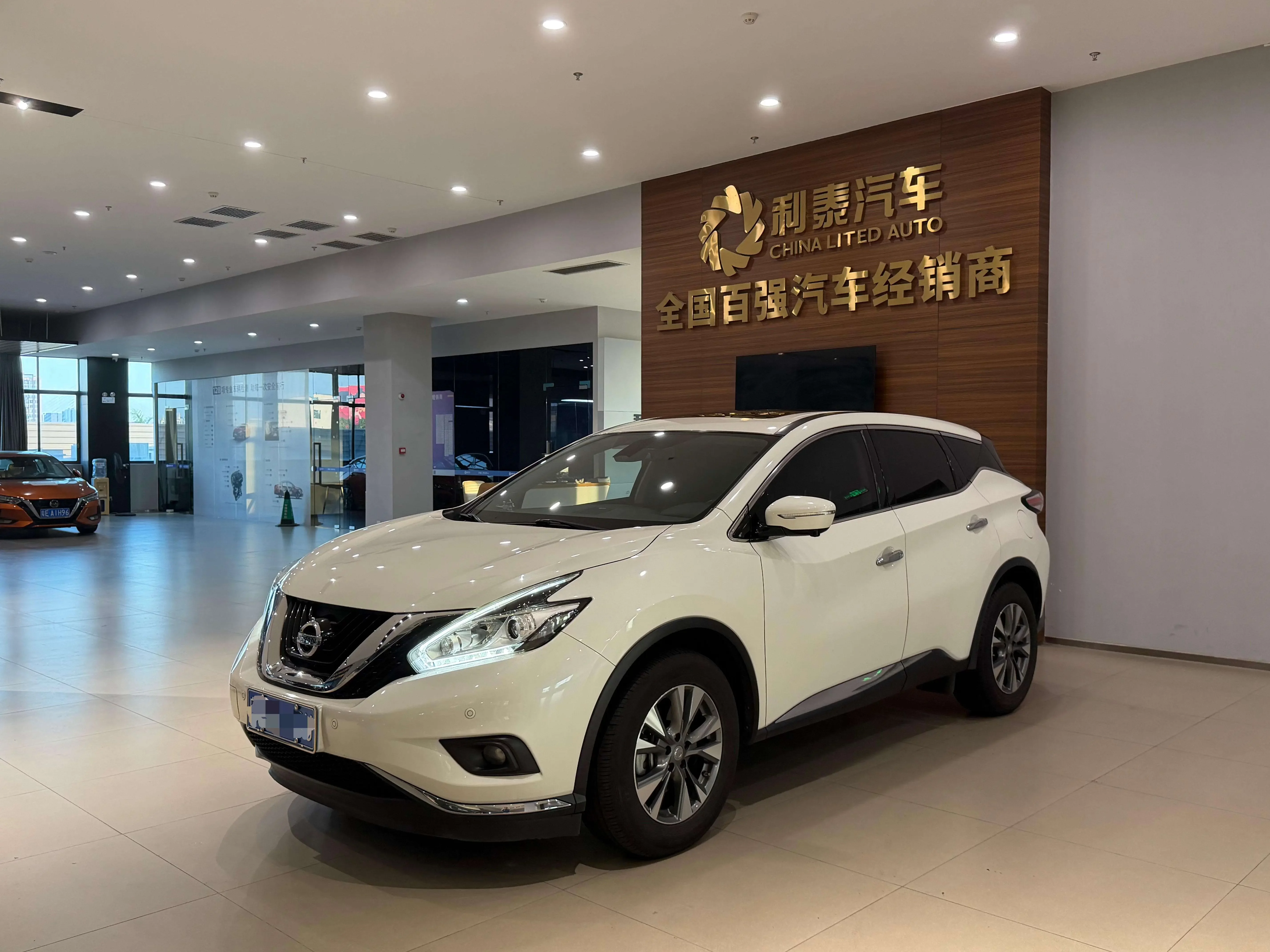 Nissan Murano (Loulan)