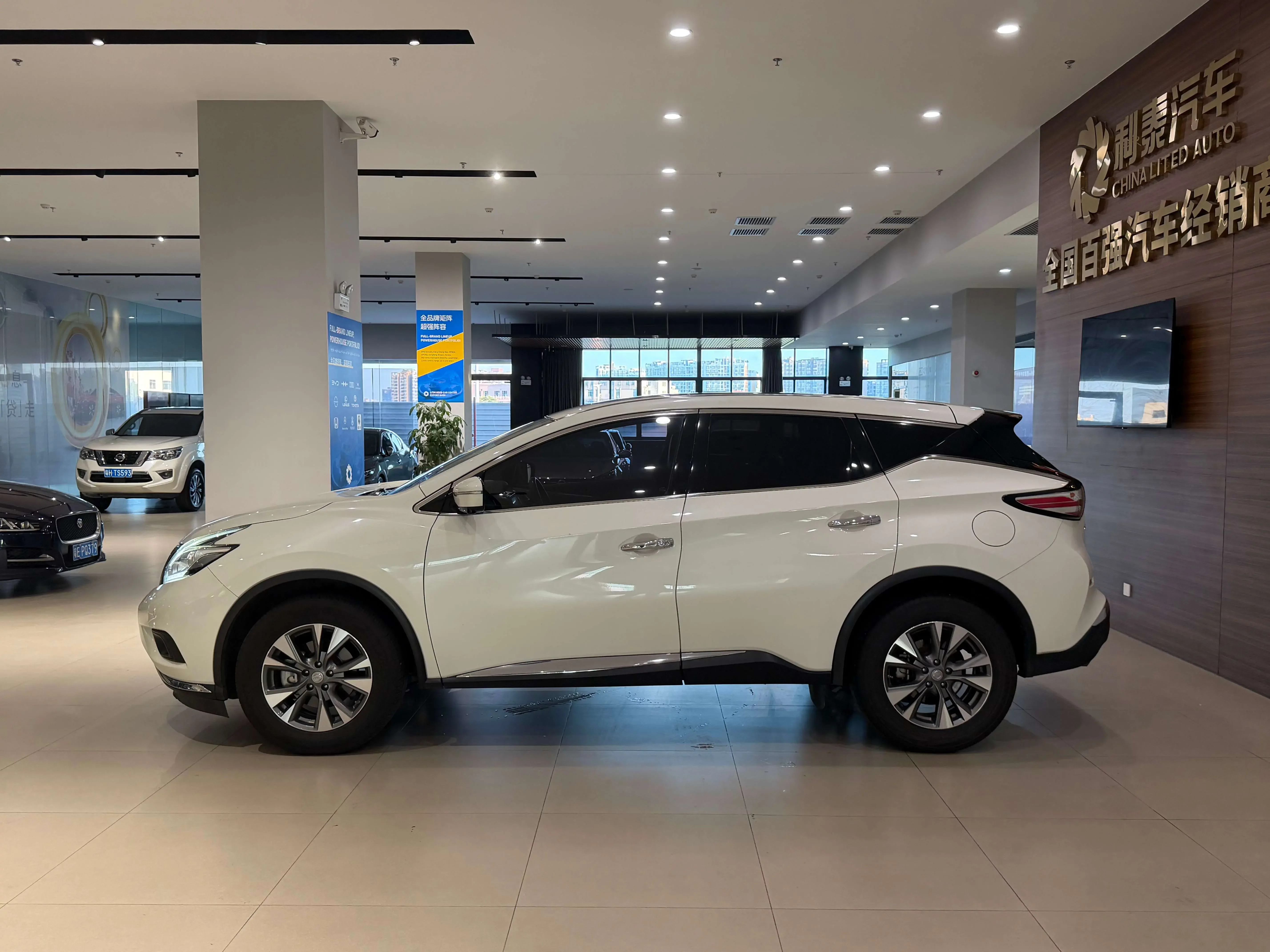 Nissan Murano (Loulan)