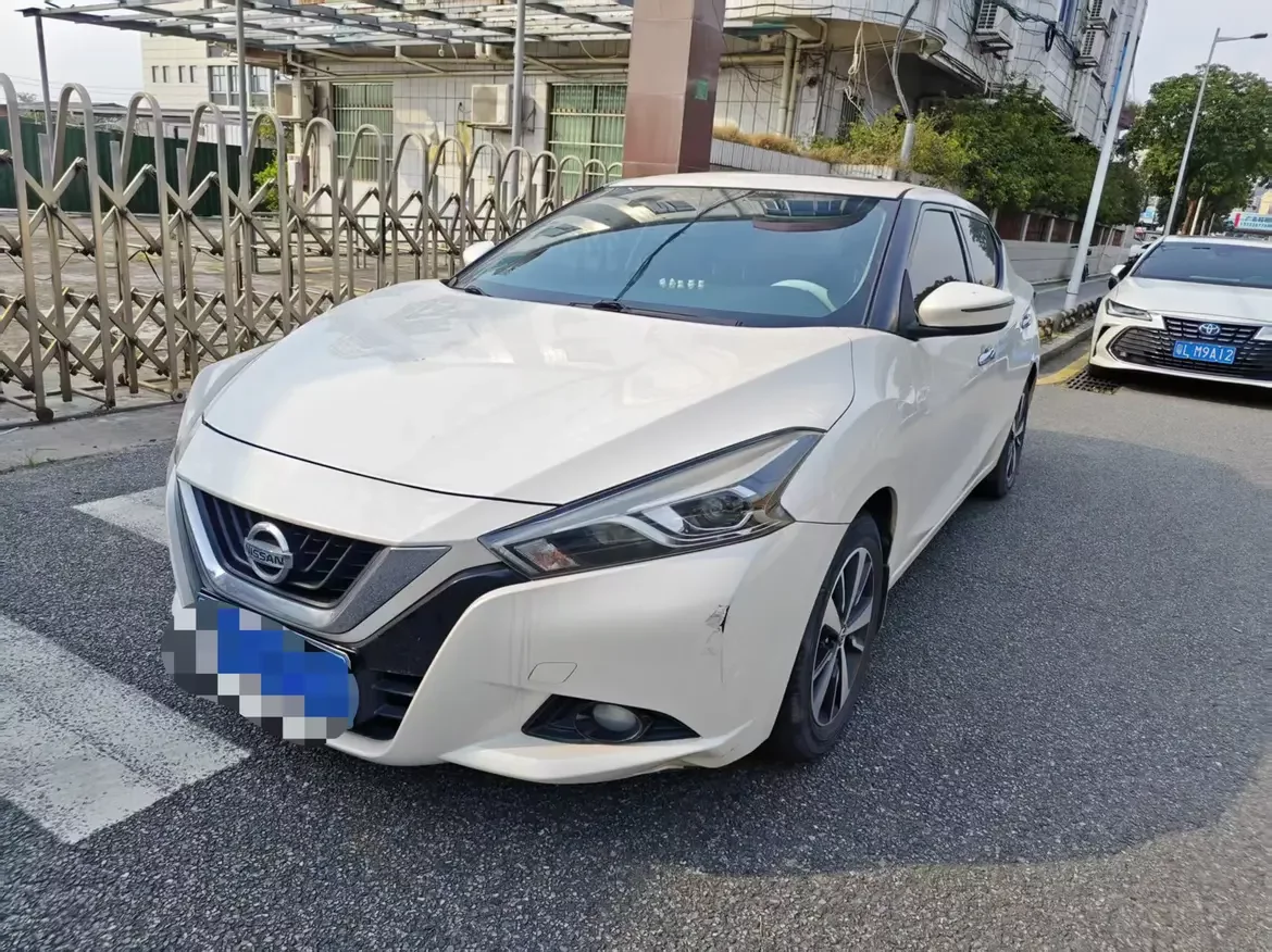 Nissan bluebird