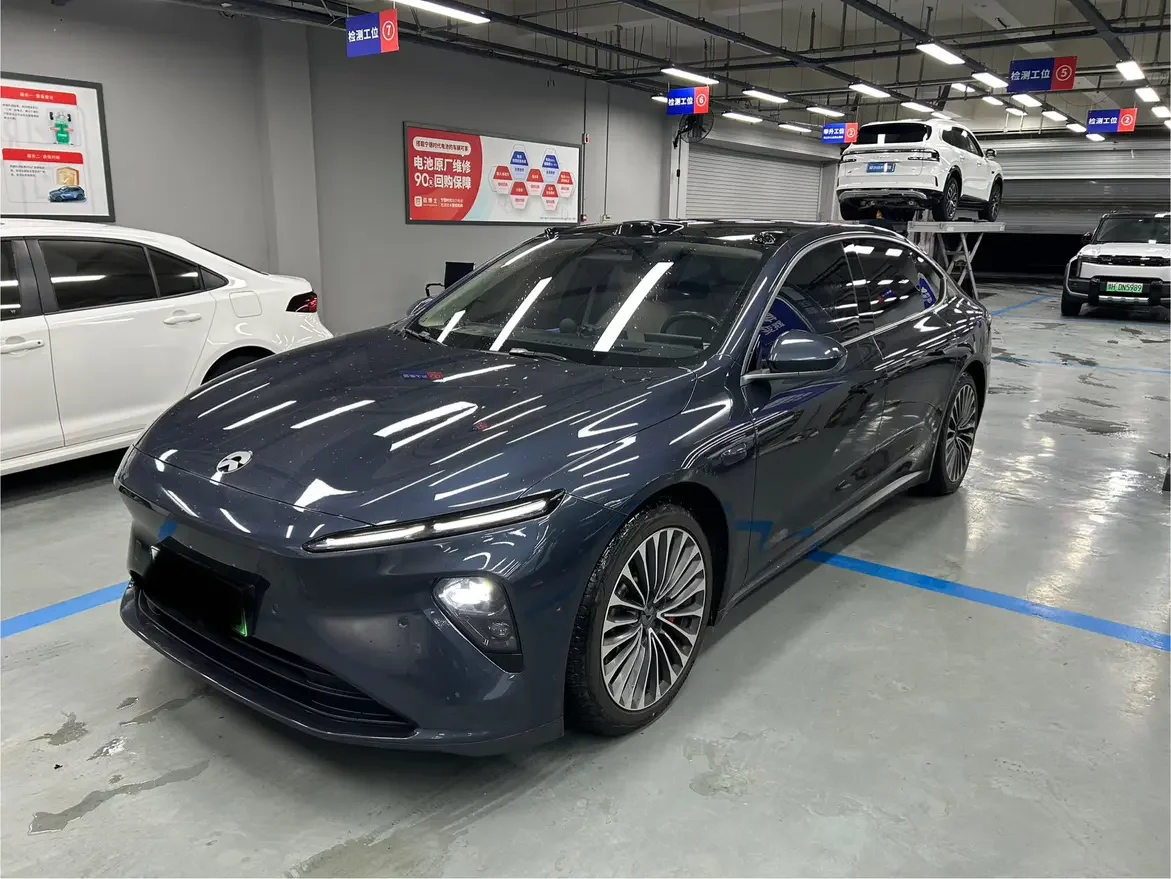 NIO ET7