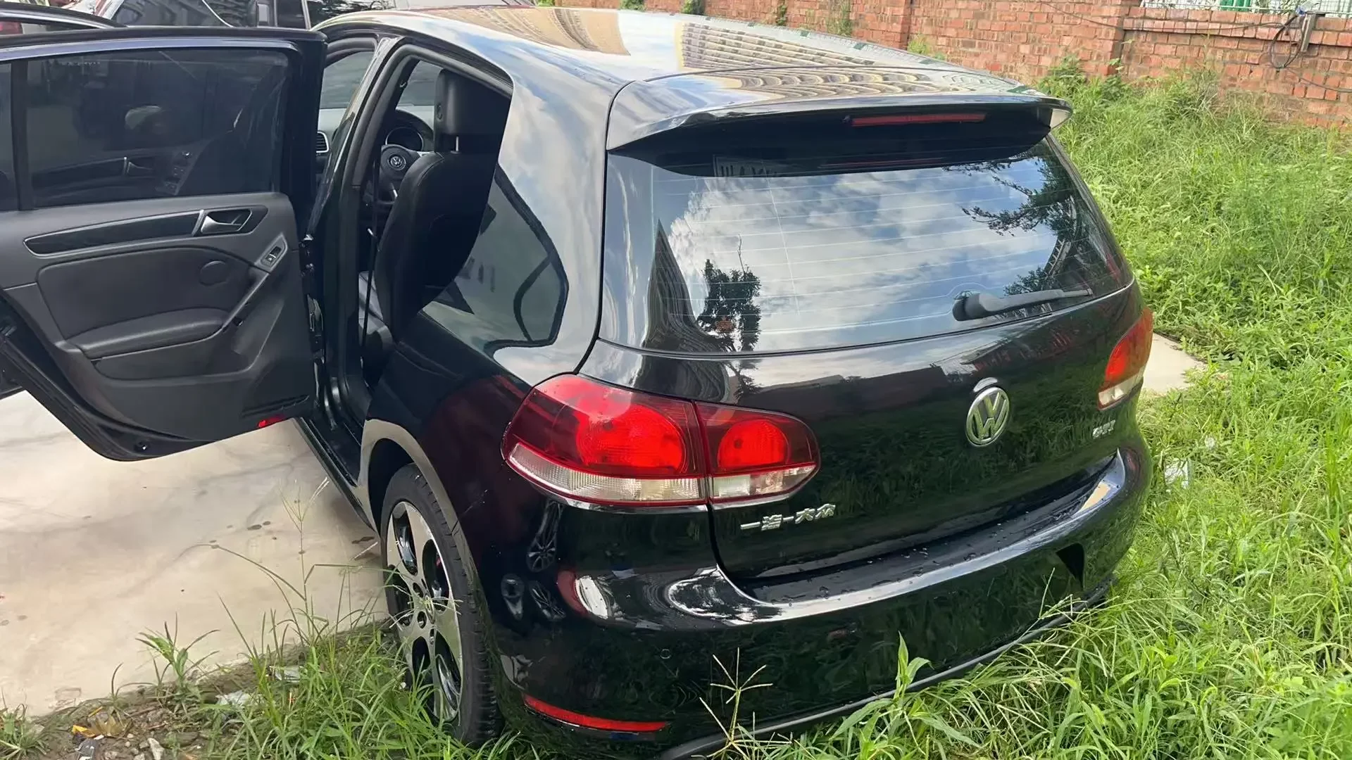 Volkswagen Golf GTI