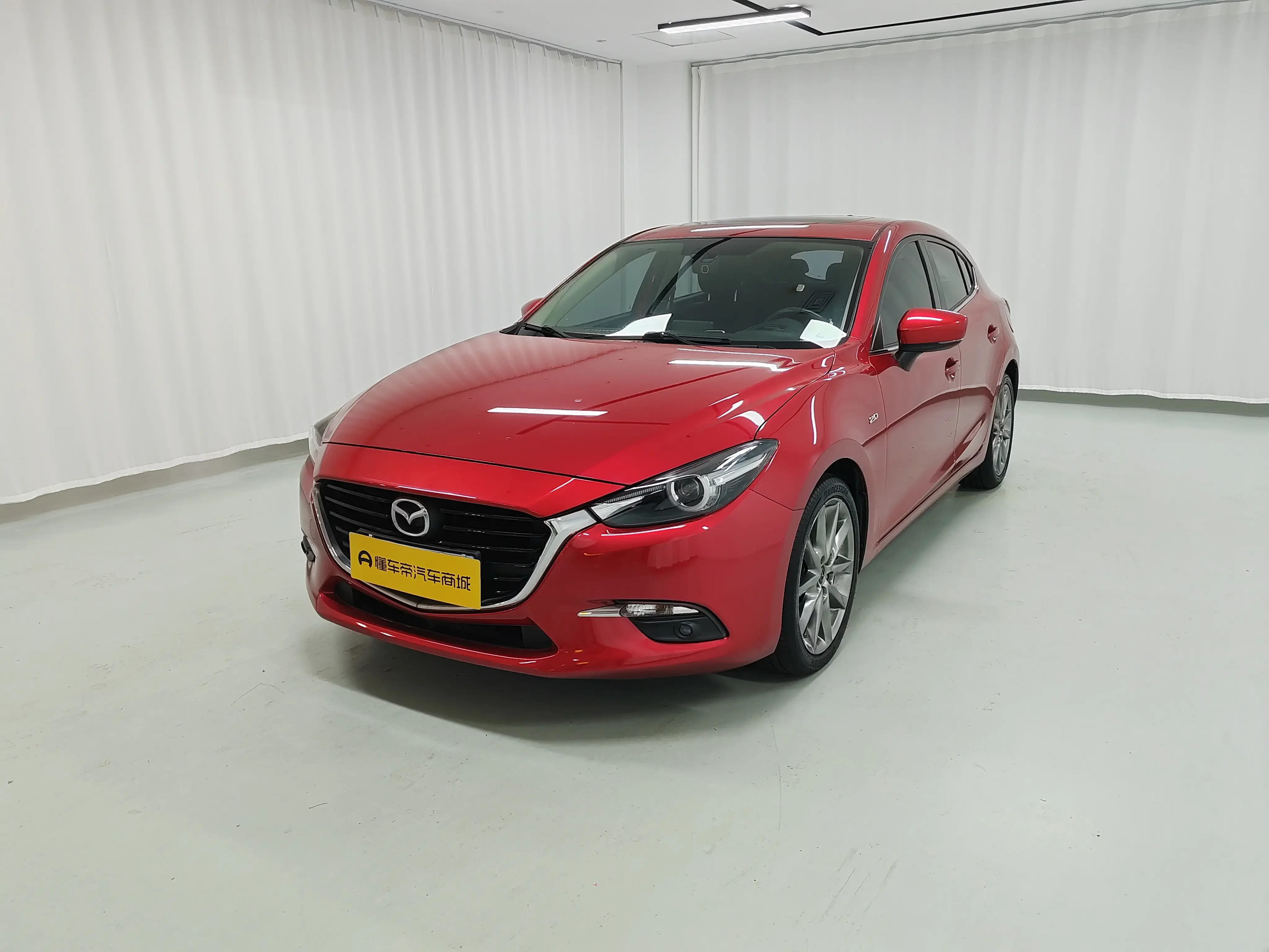 Mazda Axela (3)