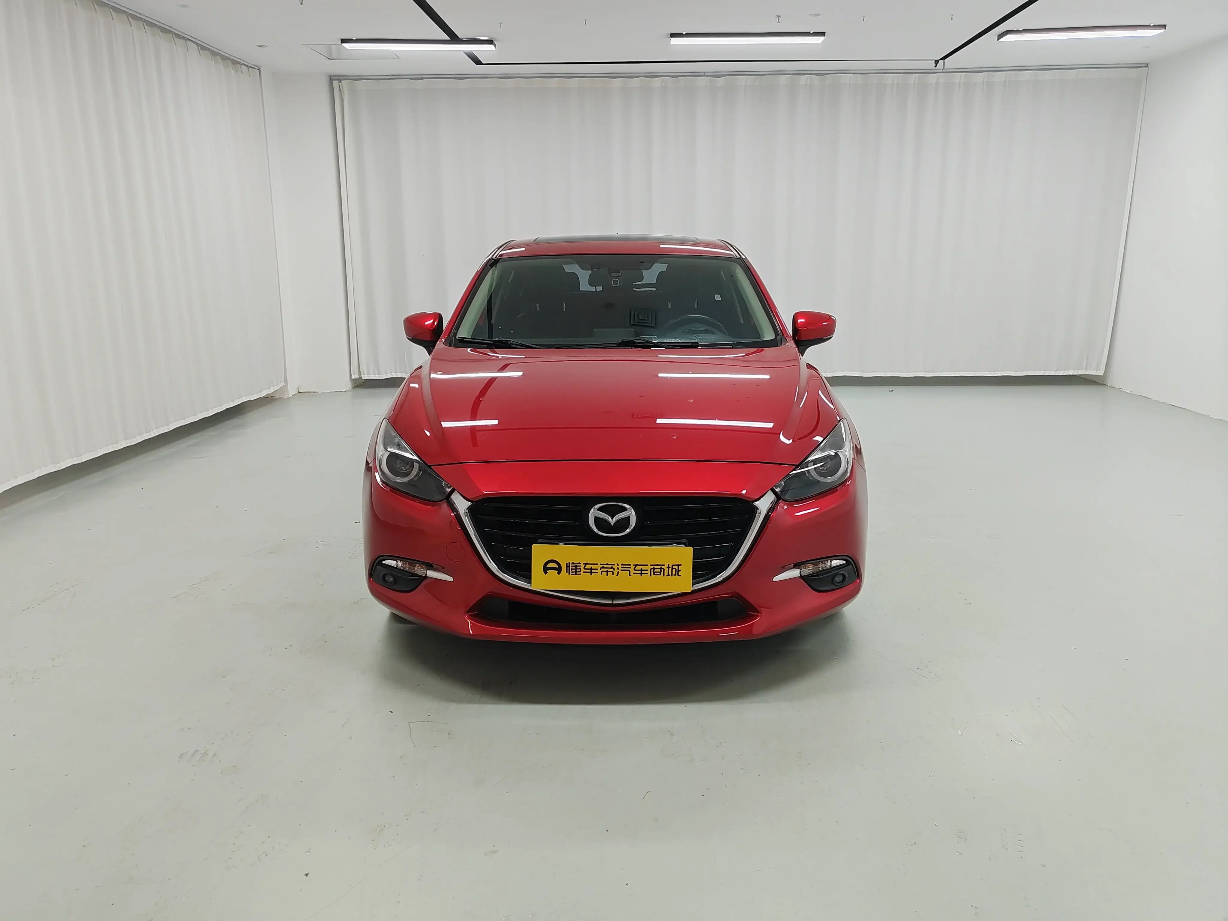 Mazda Axela (3)