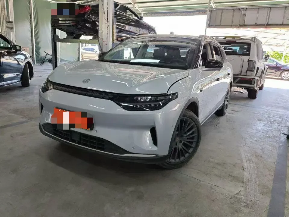 Leapmotor Zero running C11
