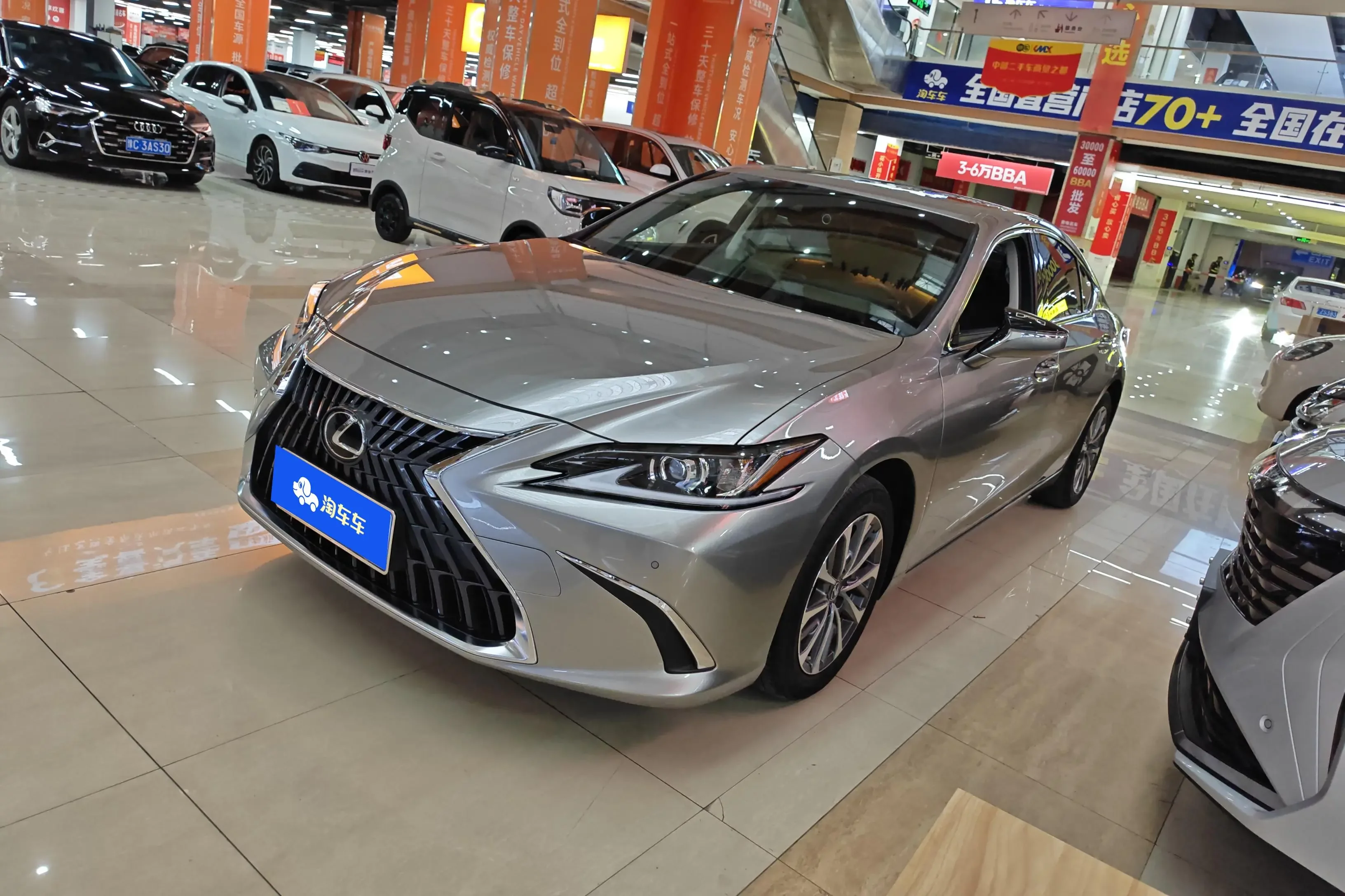 Lexus ES