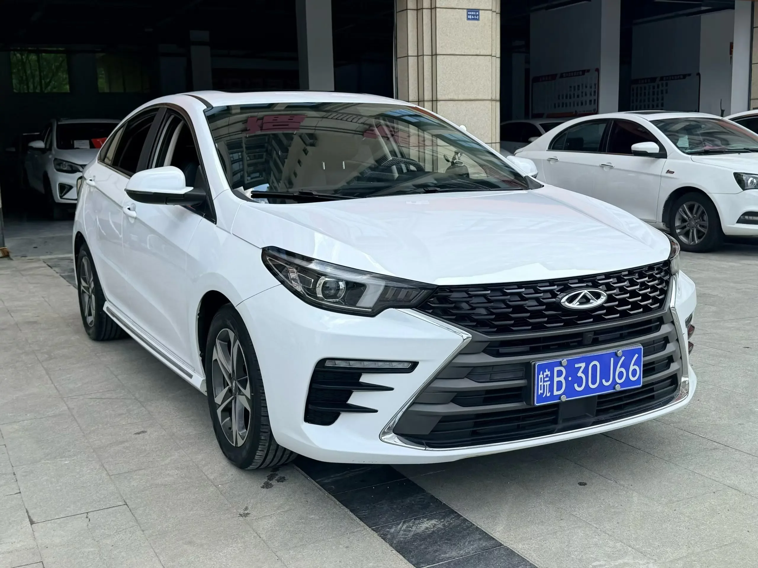Omoda S5