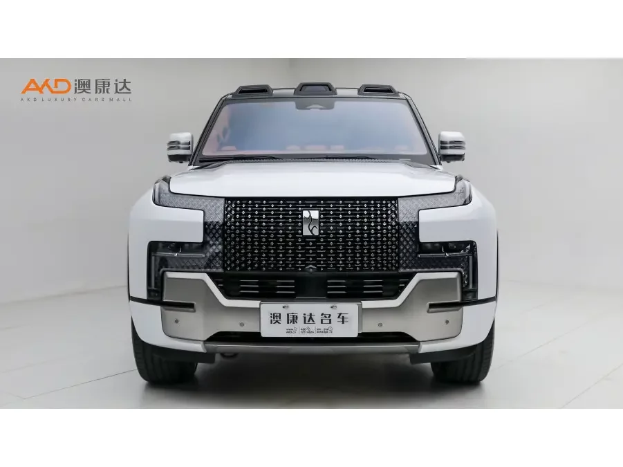 BYD Yangwang U8