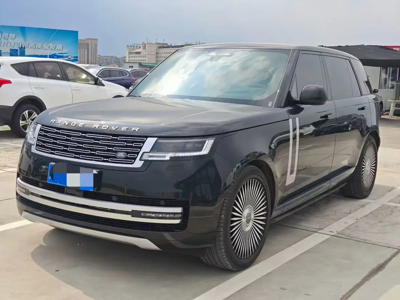 Land Rover range rover