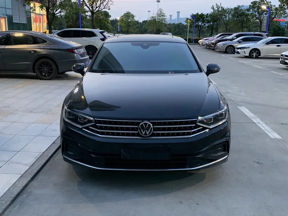 Volkswagen Magotan