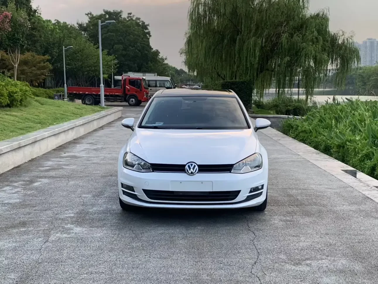 Volkswagen golf