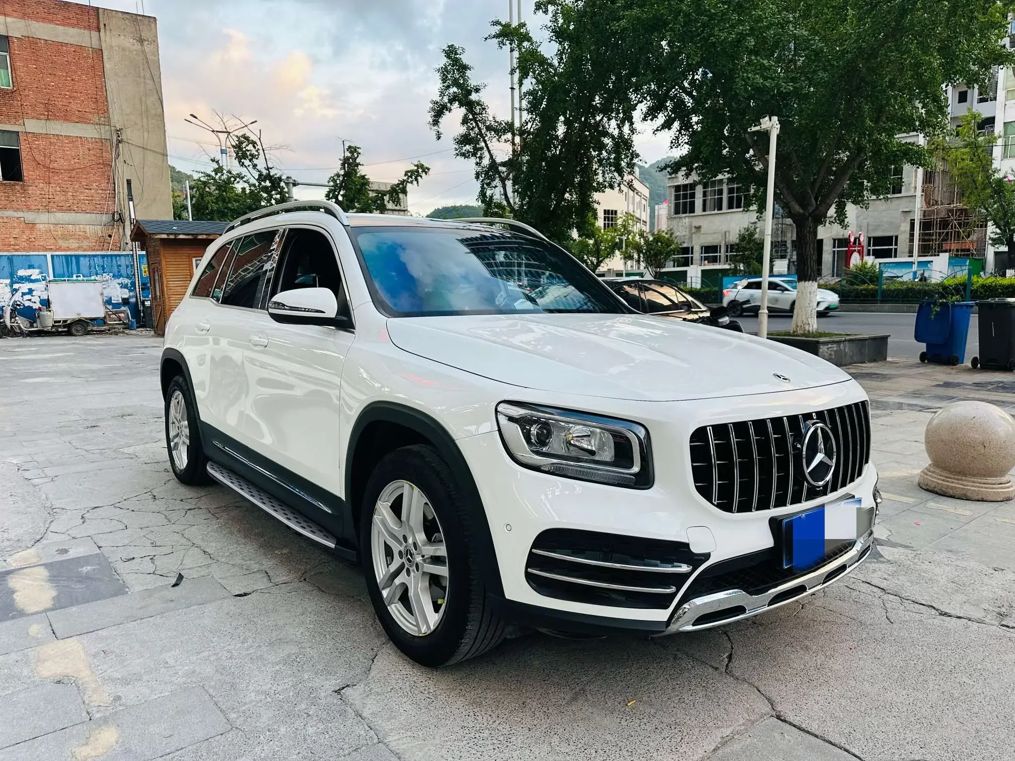 Mercedes-Benz GLB