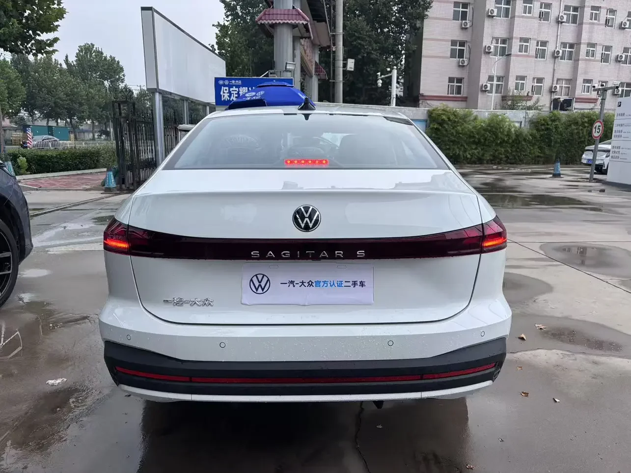 Volkswagen Sagitar