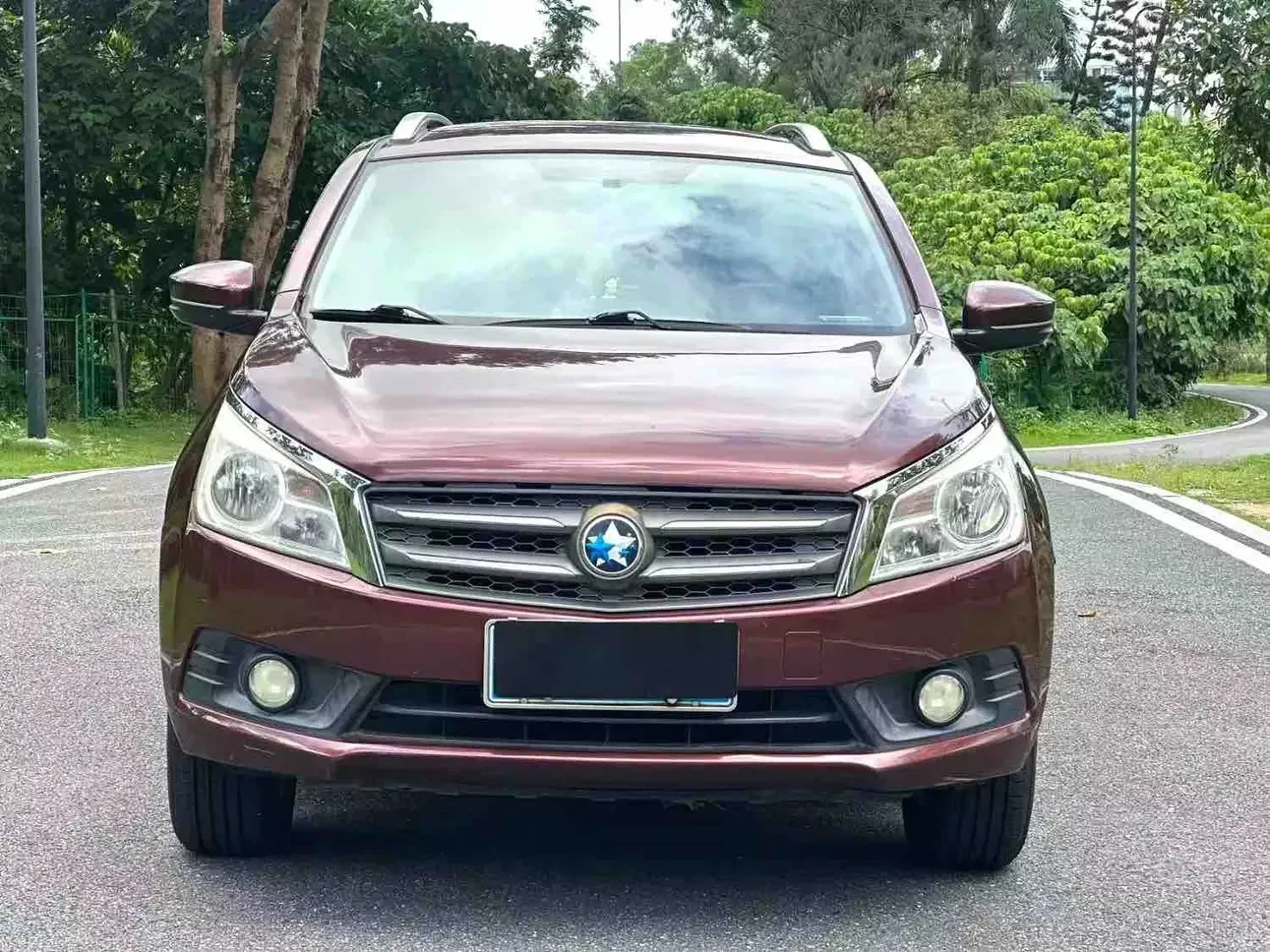 Kai Chen Venucia T70