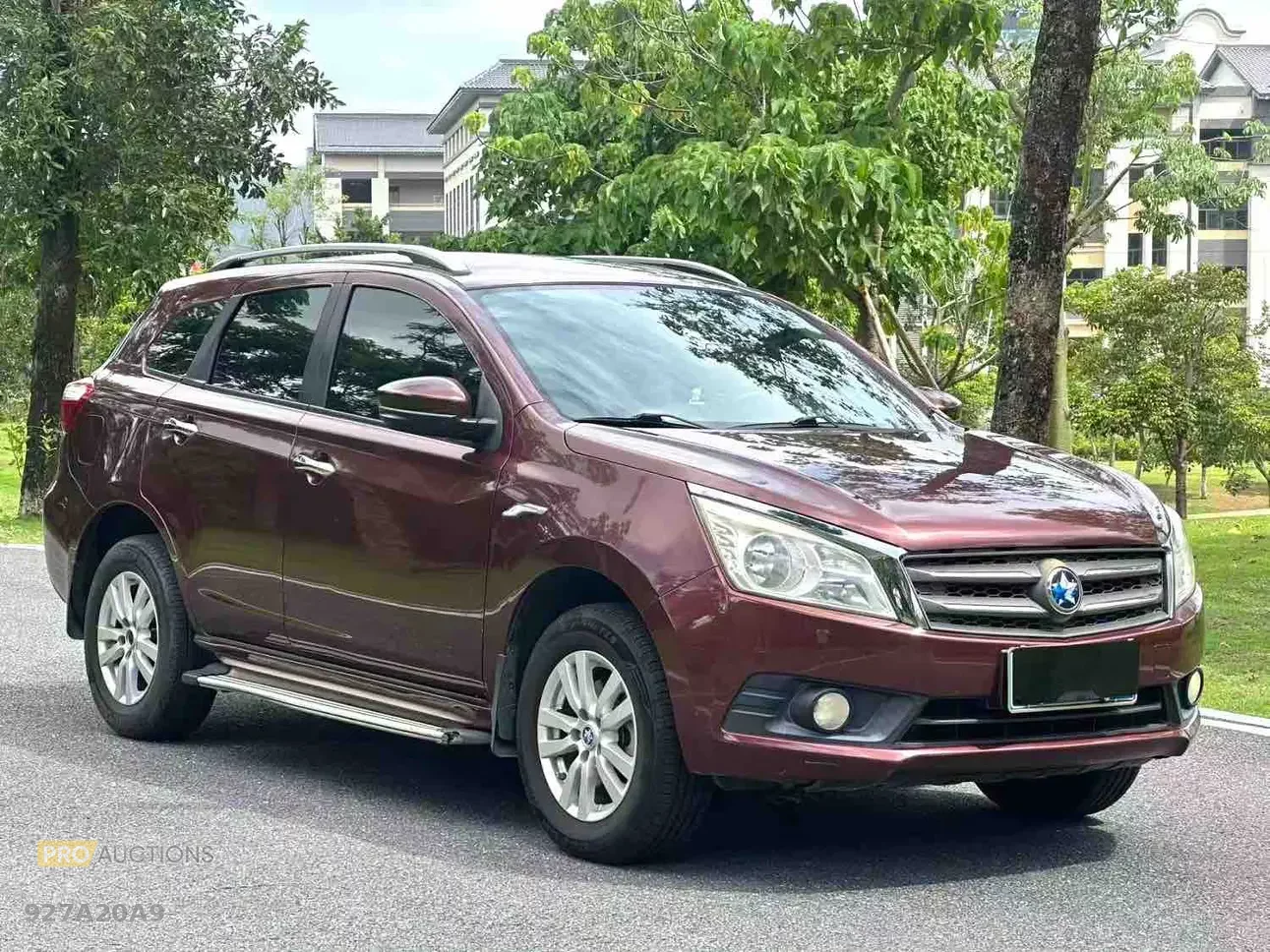 Kai Chen Venucia T70