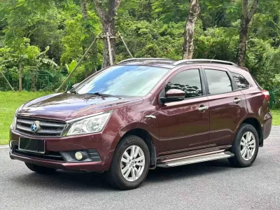Venucia T70