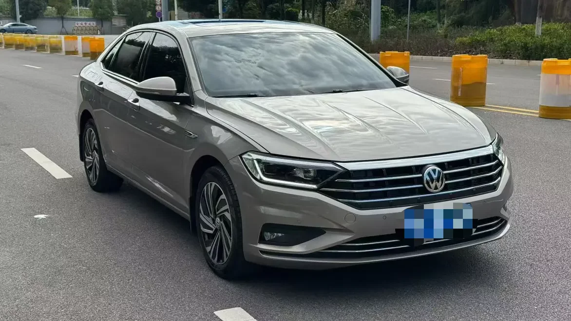 Volkswagen Sagitar