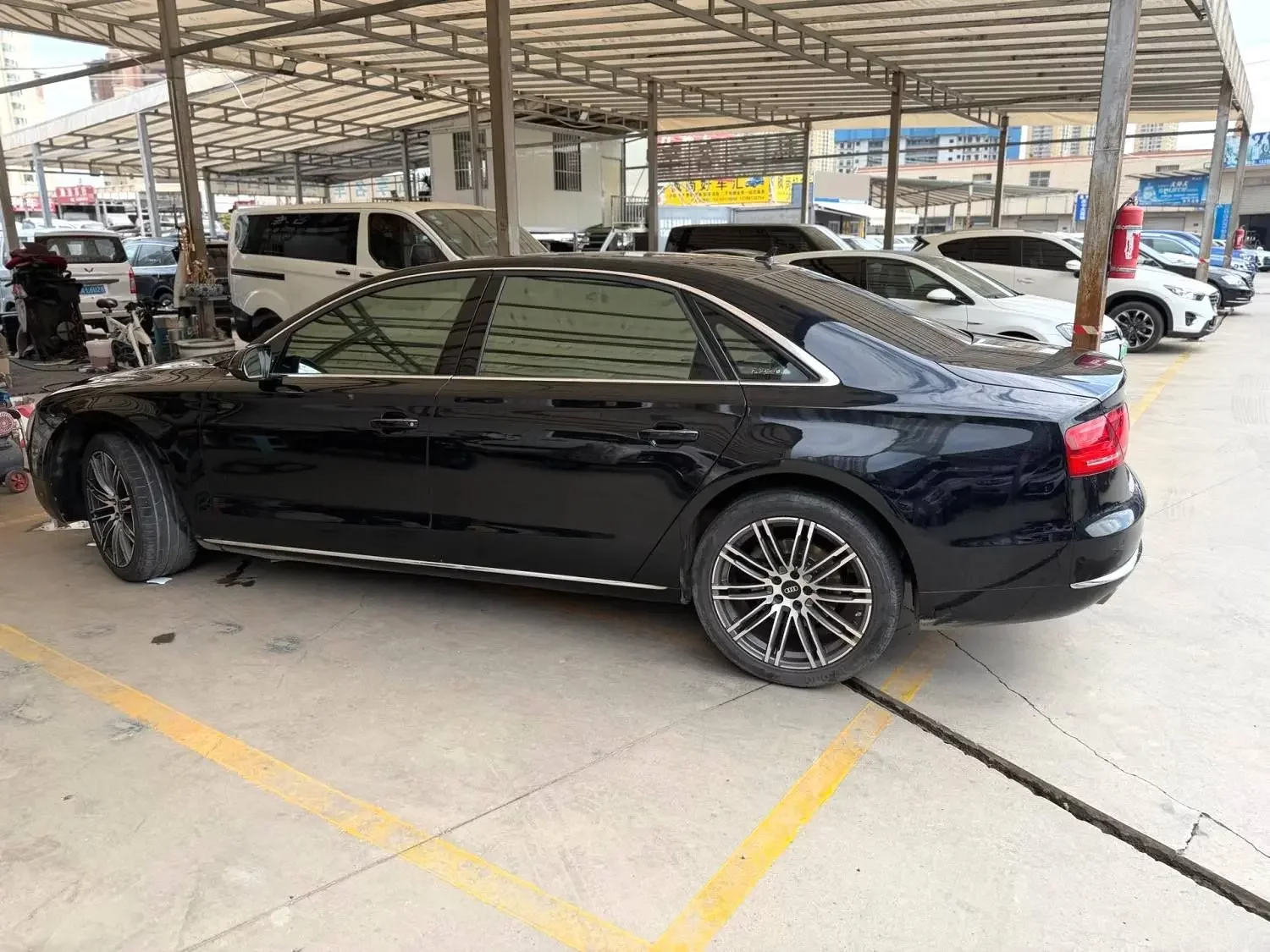 Audi A8