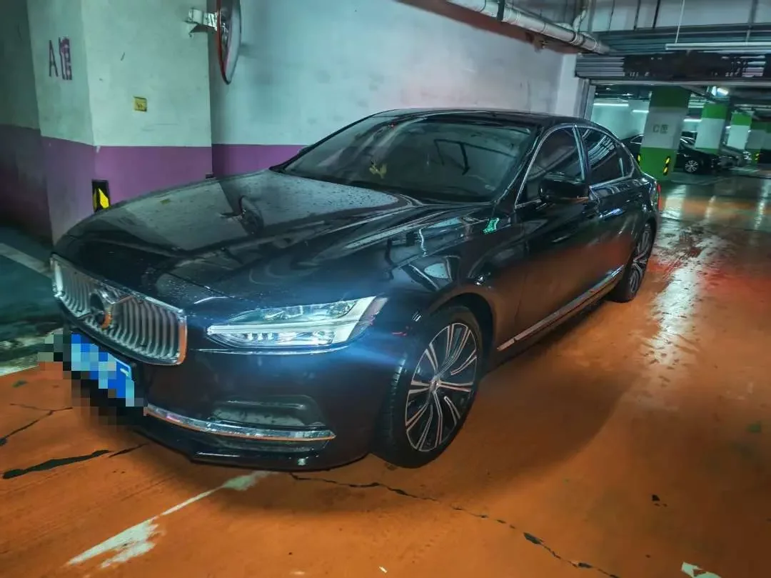 Volvo S90