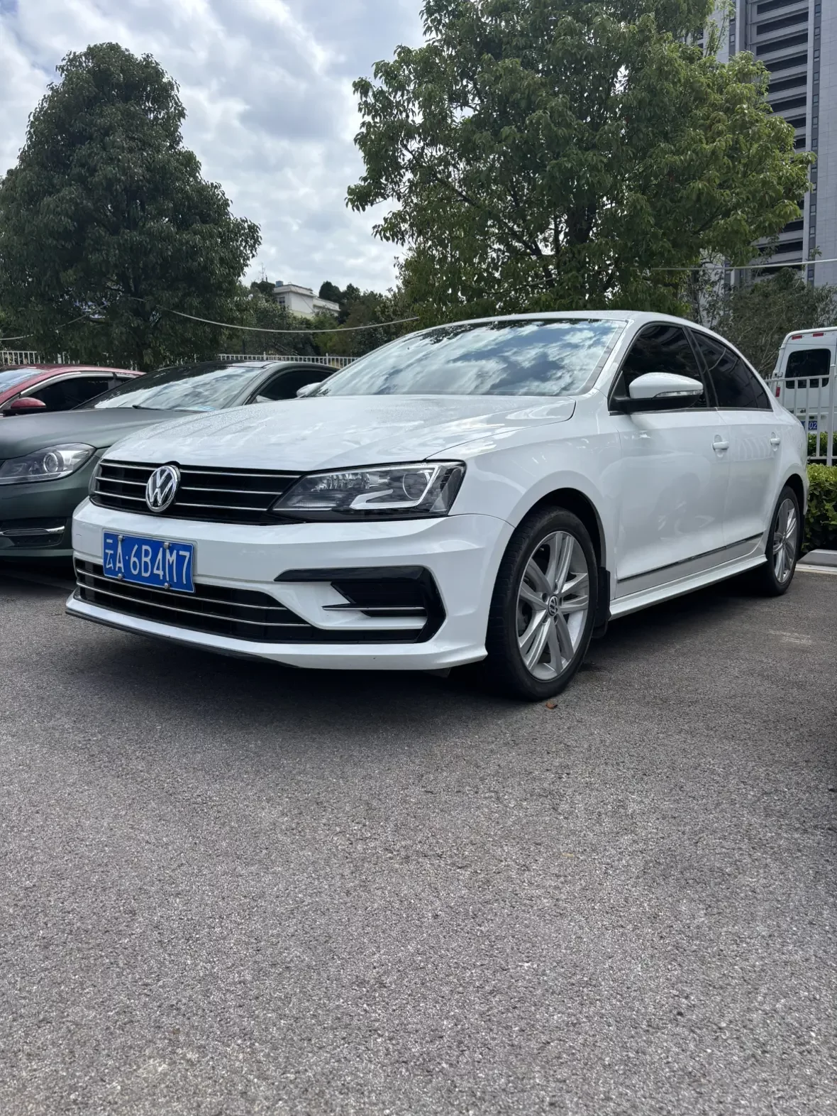 Volkswagen Sagitar