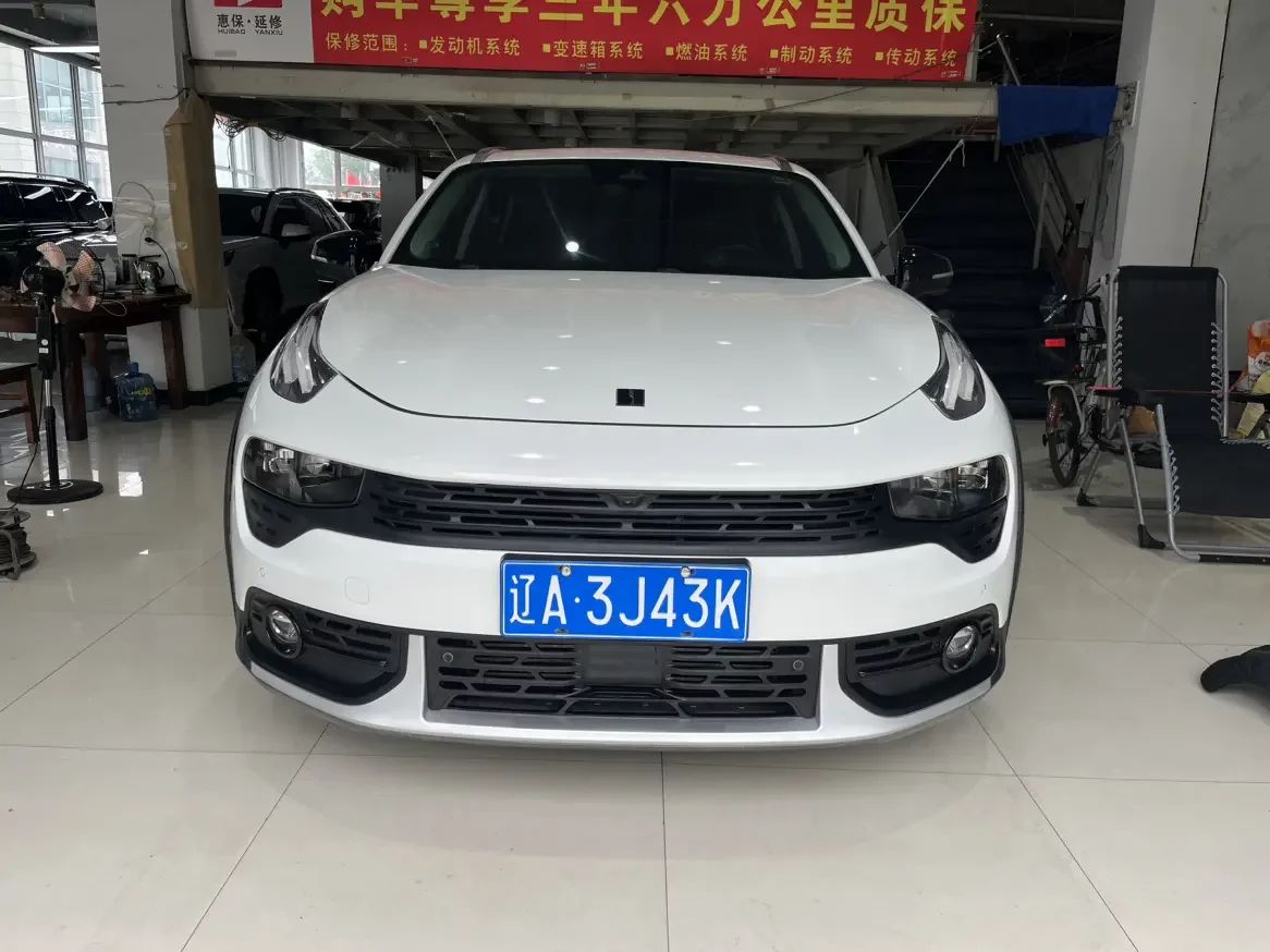 Lynk & Co 02