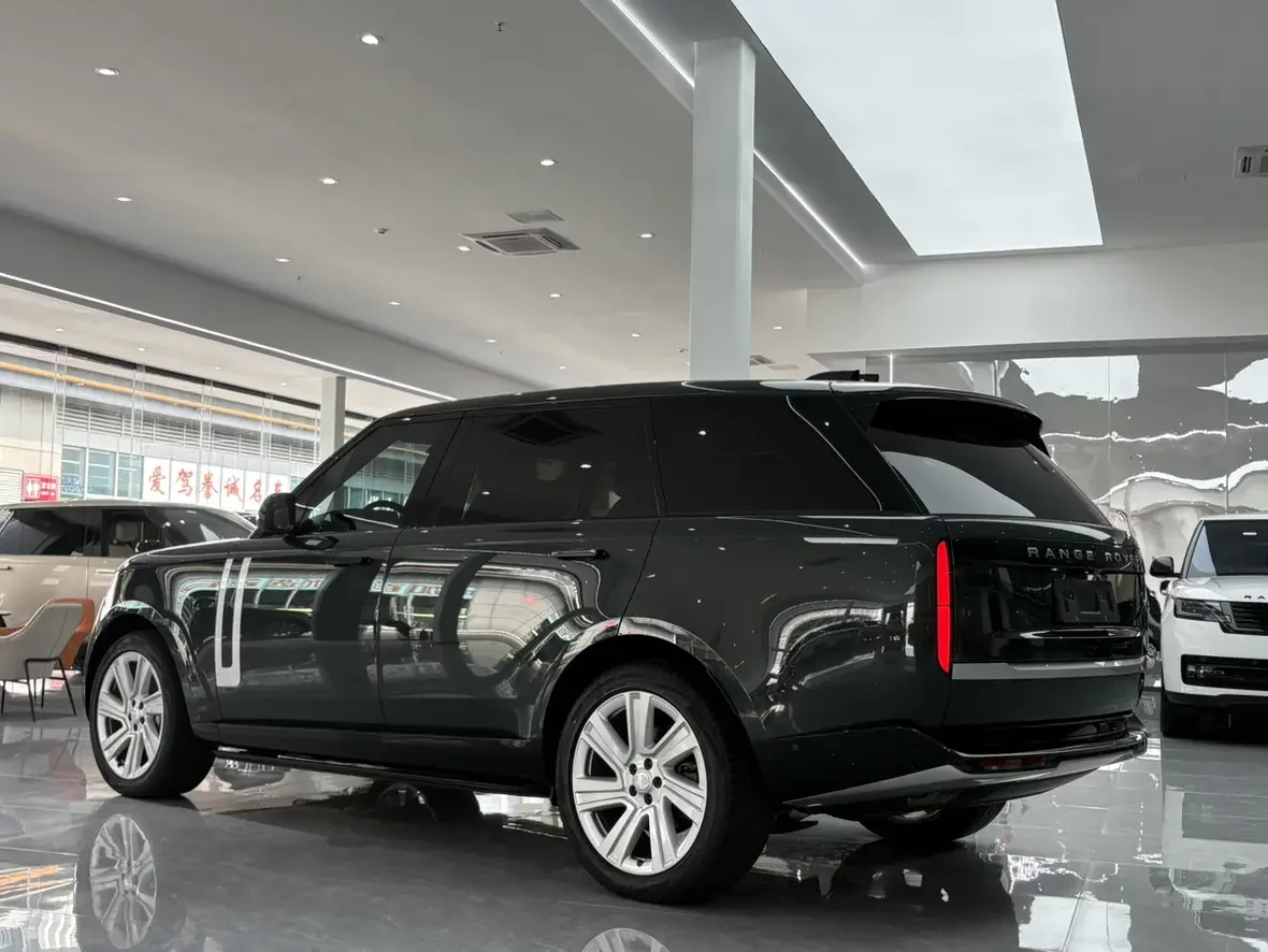 Land Rover range rover