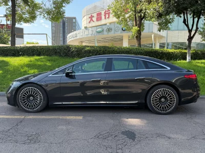 Mercedes-Benz EQS