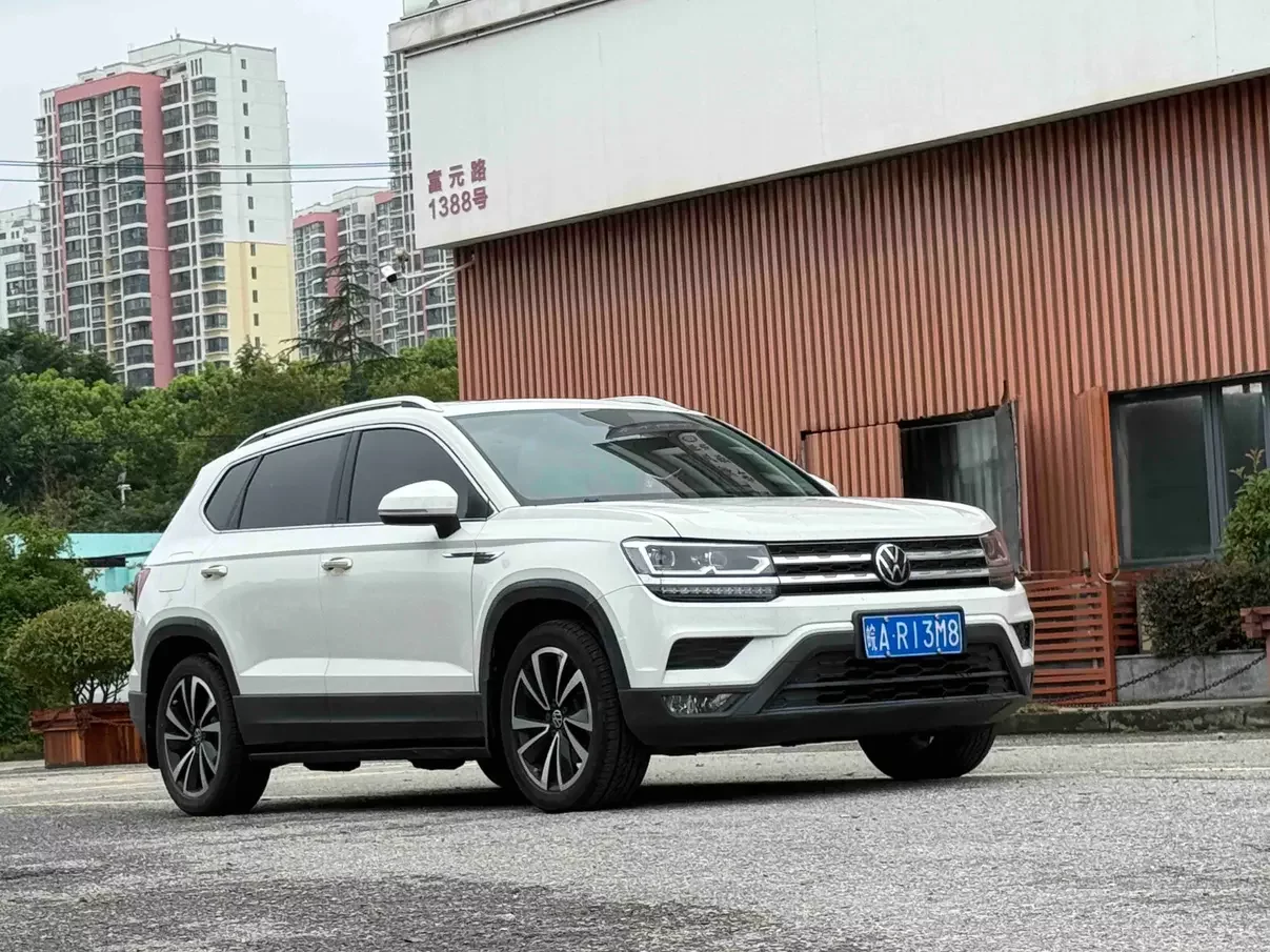 Volkswagen Tharu