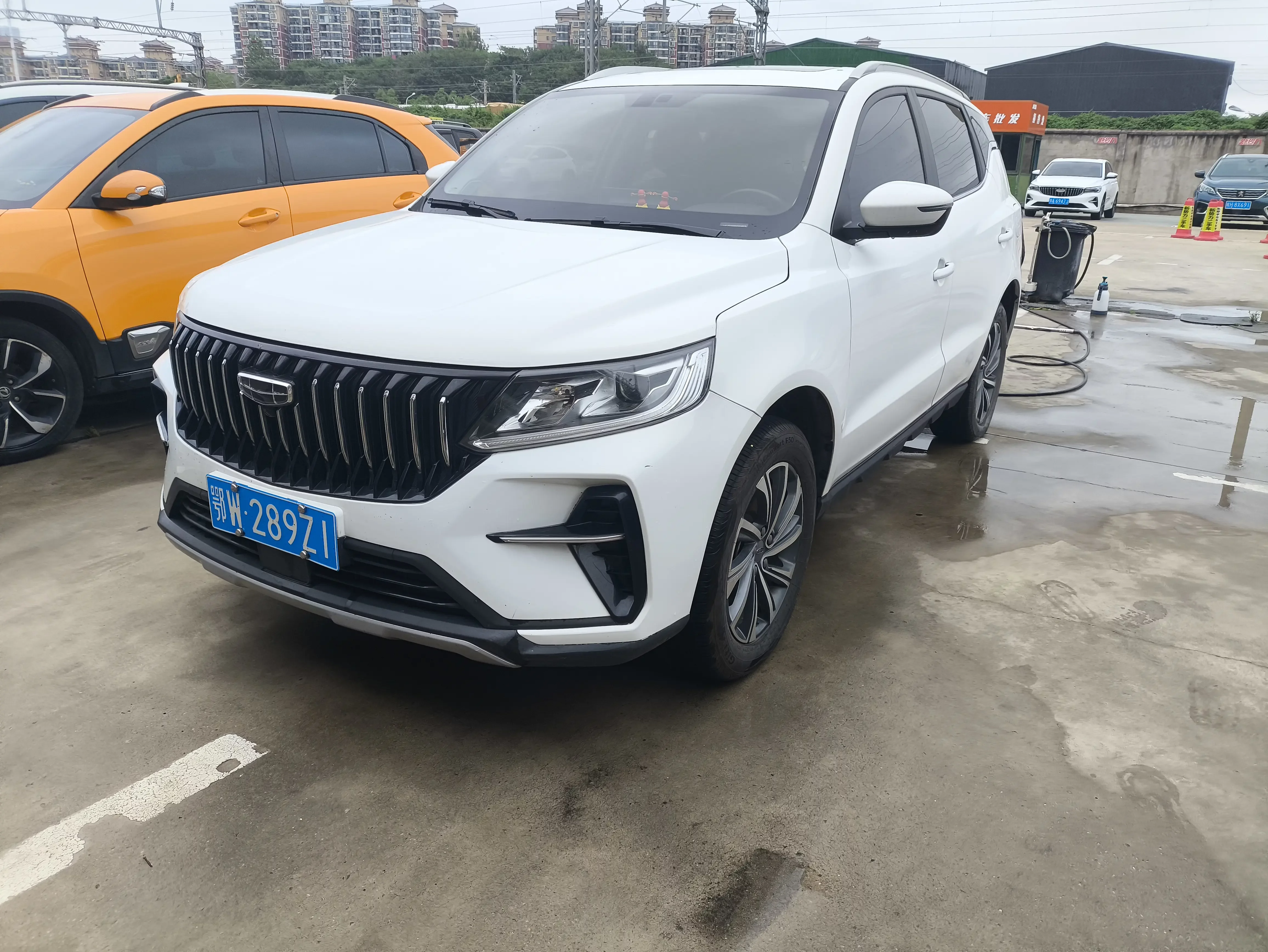 Geely Vision X6