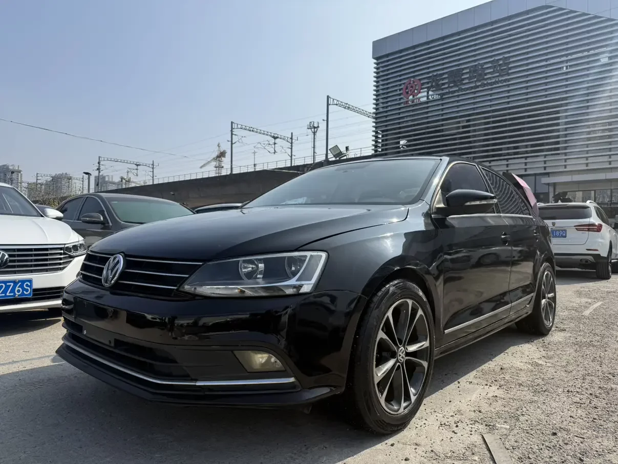 Volkswagen Sagitar